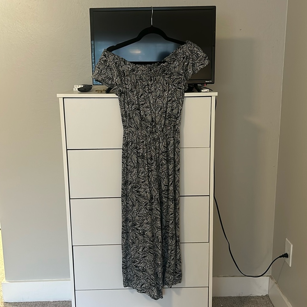 Black and White Patterned Mid-Length off-shoulder jumpsuit